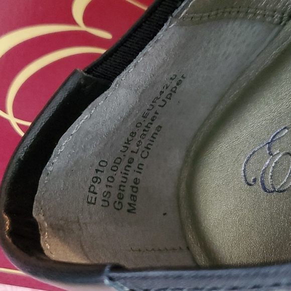 NWT Aetrex Leather Classic Low Pump 10W, Black - Picture 13 of 16